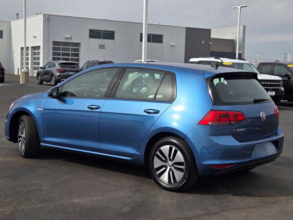 Volkswagen e-Golf SEL Premium      2016
