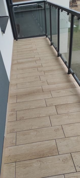 Glazurnik.kafelkarz.płytkarz .układanie płytek.remont łazienki.