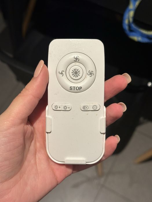 Ventilador de teto- led avariado