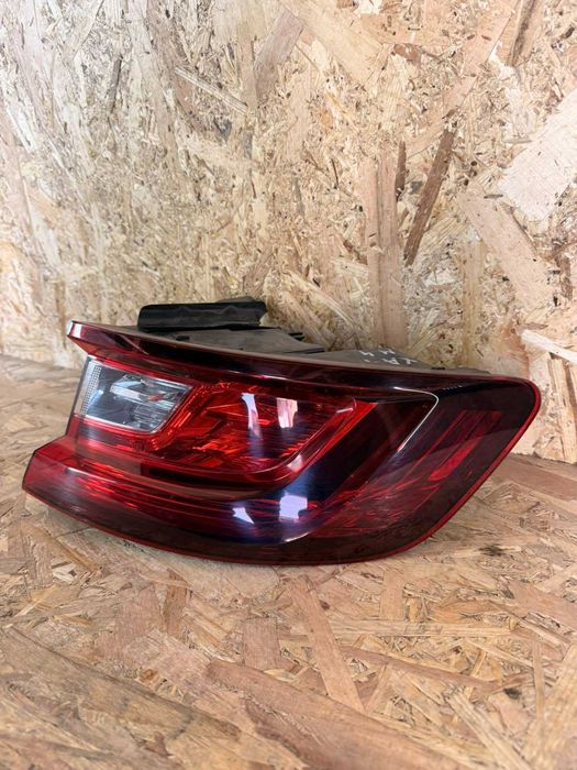 Lampa tyl prawa Renault Megane IV 4 HB
