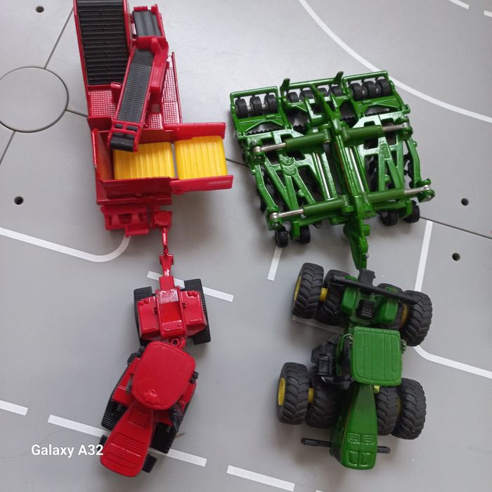 Siku traktory przyczepy maszyny cena dot  snopowiazalkai claas