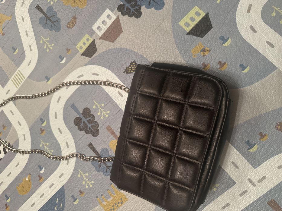 Сумка стьобана sinsay чорна