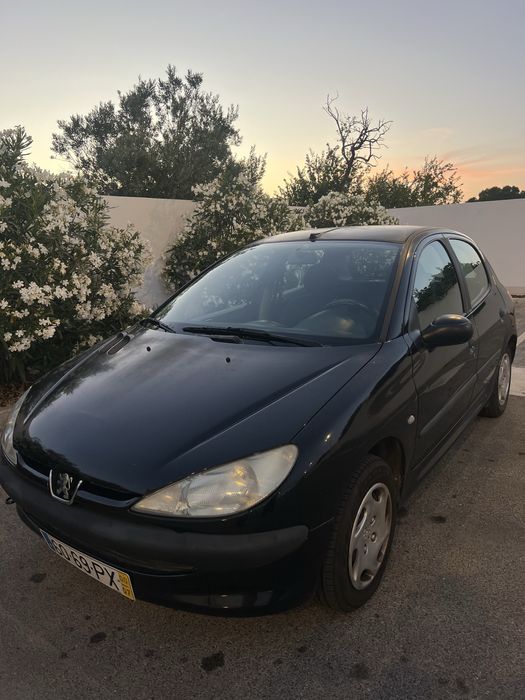 Peugeot 206 1.1 (221.000km) ano - 2000