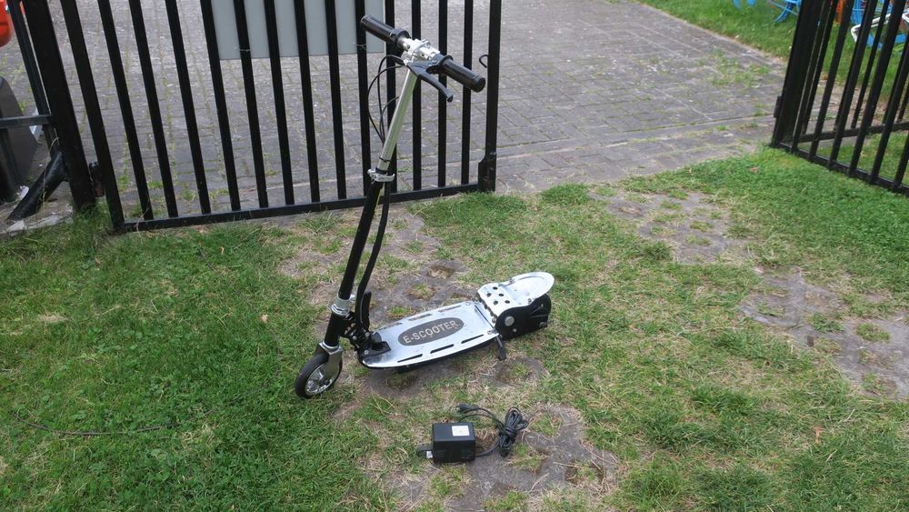Hulajnoga elektryczna E-Scooter dziecięca