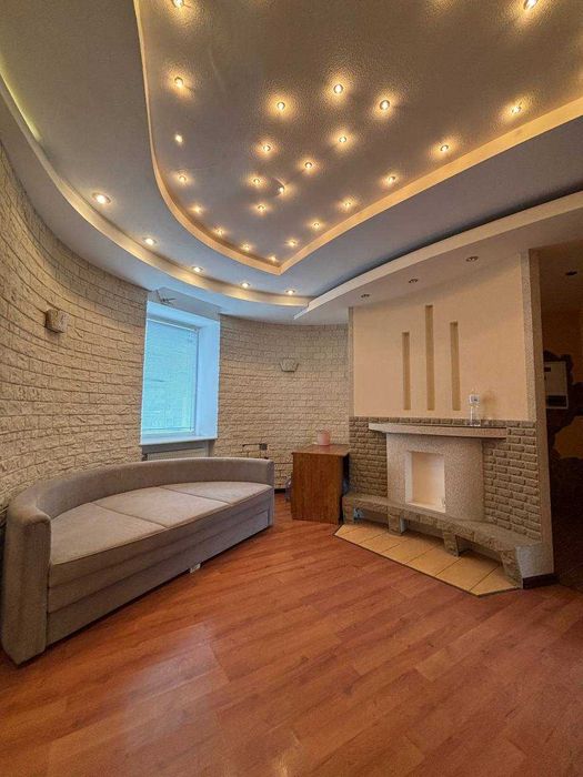 Продам трехкомнатную квартиру Центр, ул Чернышевская. Автономное отопление.