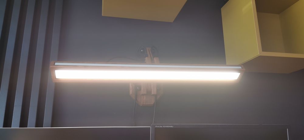 Lampa nad biurko - ręczna robota - idealna do telekonferencji