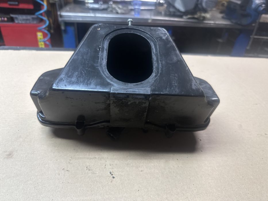 Kawasaki Zephyr 750 ZR750 Airbox Wloty powietrza filtr