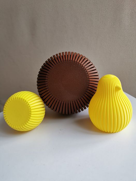 Dekoracja - kura z kurczakami