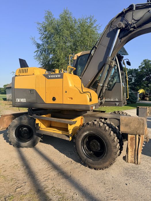 Volvo ew140d  rok 2013