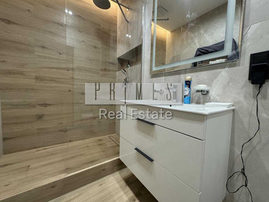 Продаж 2к 45м2 з ремонтом White lines Ужгородський 4/1