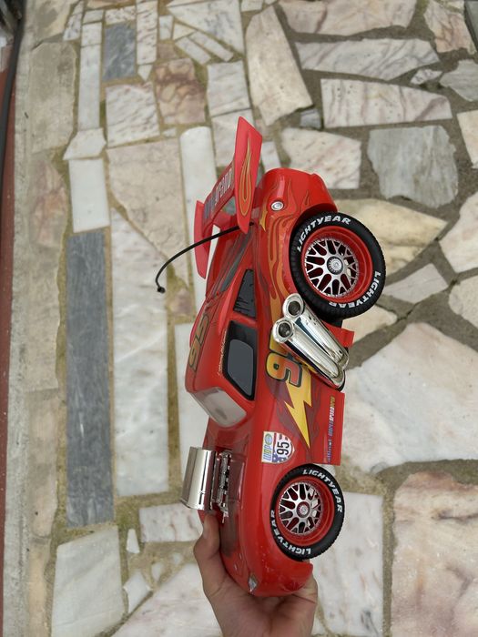 Carro telecomandado do faisca mcqueen