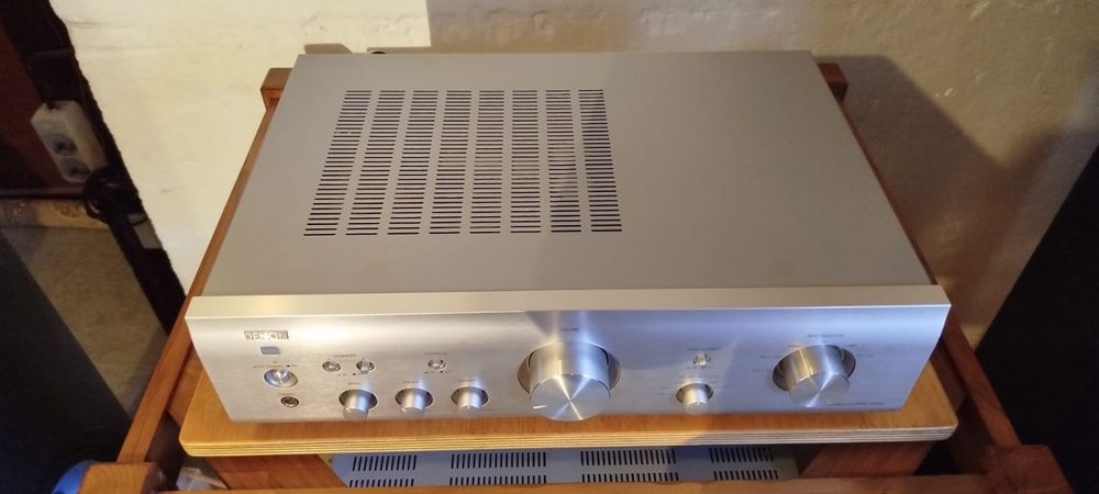 Amplificador Denon PMA-700 AE + Denon DCD-700 AE