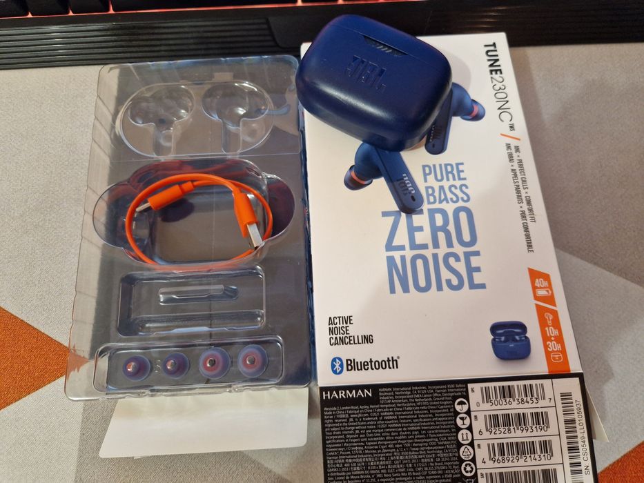 Навушники JBL TWS 230nc