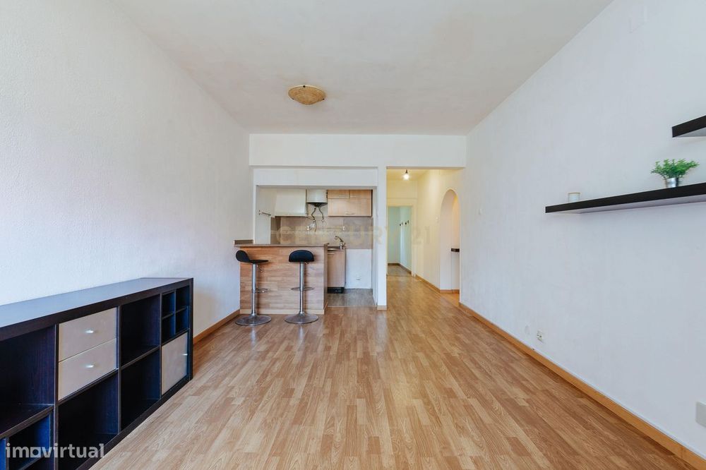 Apartamento T1 Acolhedor em Monte Abraão