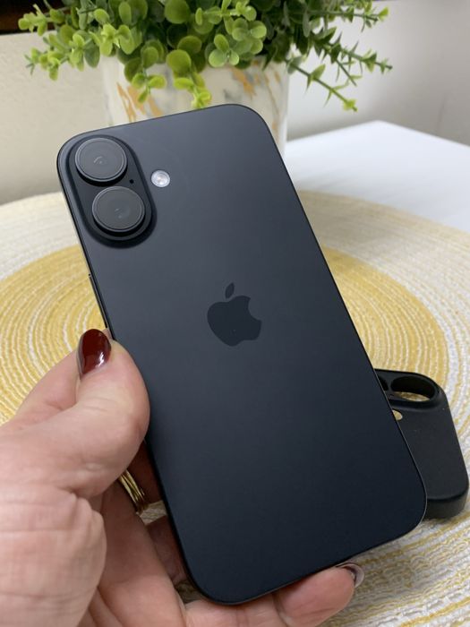 Iphone 16 || 128GB || Black || Semi Novo || Fatura e Garantia!