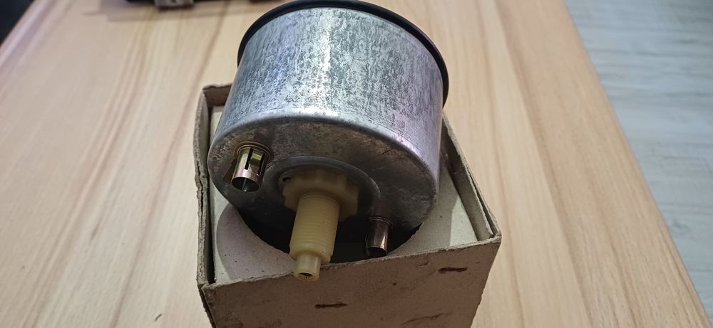 Licznik tachometr  Trabant Wartburg  NOWY