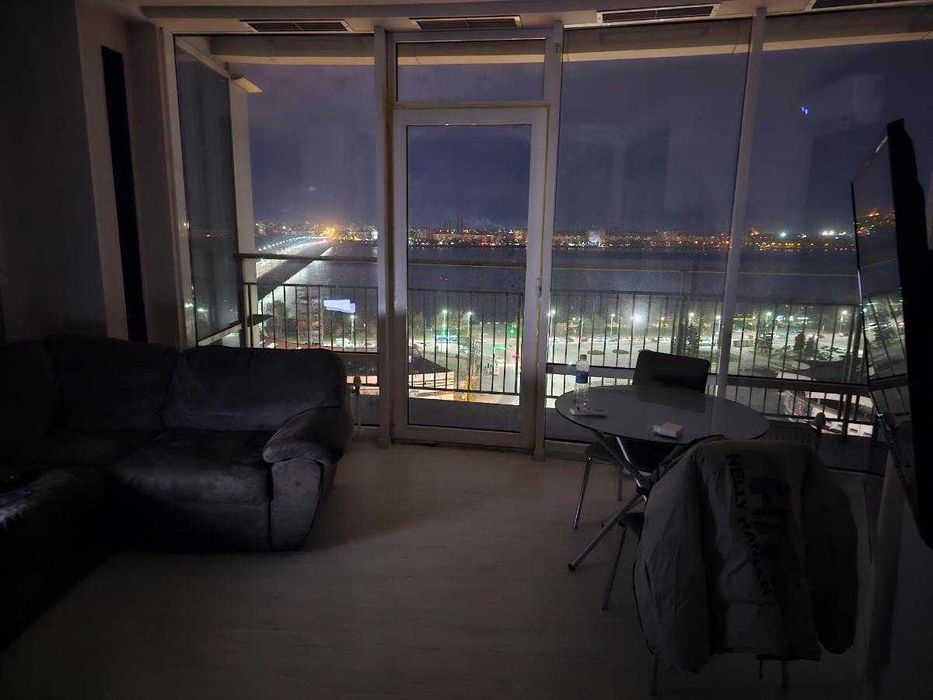 ЛЮКС в ЖК Мост Сити, вид на реку, 2к, ванна, центр. Новый дом. Балкон.