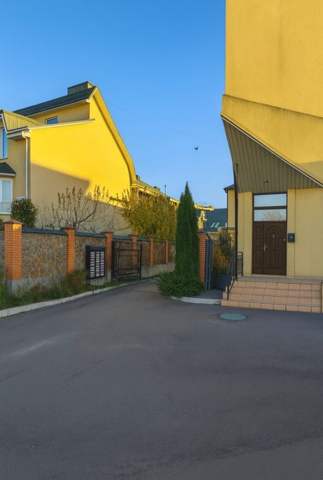 ОРЕНДА ПЕРША ЗДАЧА 2-кім. квартири, Можна з тваринкою