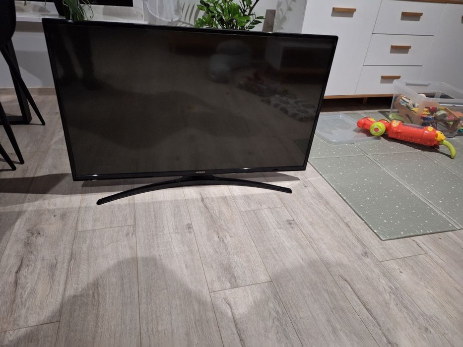 Telewizor hitachi
