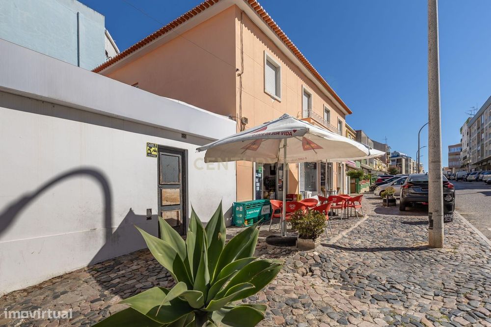 Excelente Oportunidade de Trespasse — Mini Mercado em Pleno Funcionam