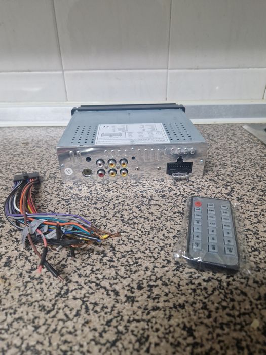 Rádio universal - Novo