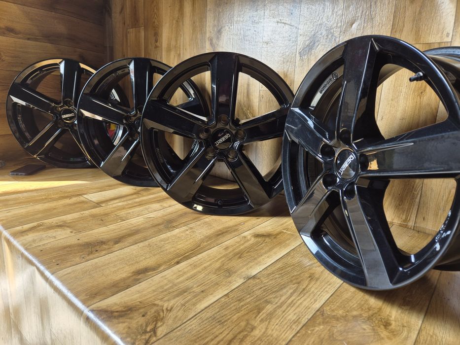 Dezent 17cali 5x108 et50,5 j7,5 ot:63,4 stan Idealny Czarny połysk  Ford Volvo