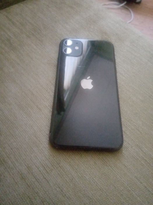 Apple iPhone 11 на запчасти.