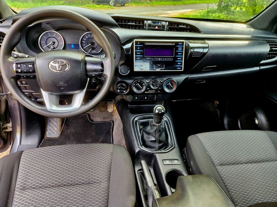 Toyota hilux 150tkm 2020r 4x4 blokada mostu pickup