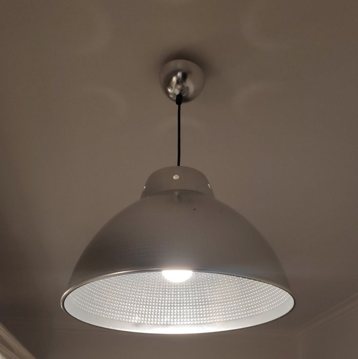 Candeeiro em alumínio