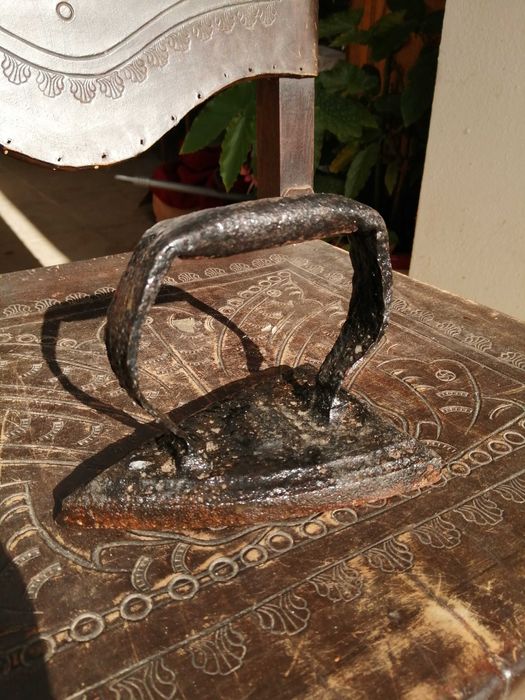 ferro de passar antigo