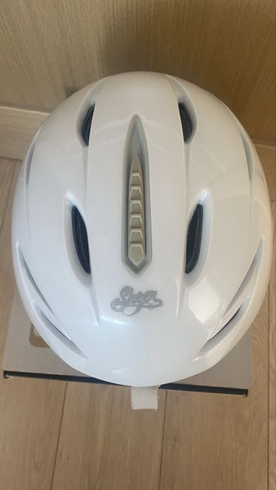 Жіночий гірськолижний шолом Giro Sheer. Розмір M