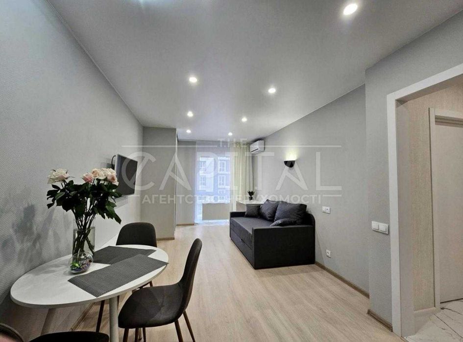 Продаж 2-кімнатної квартири ЖК "Нова Англія"