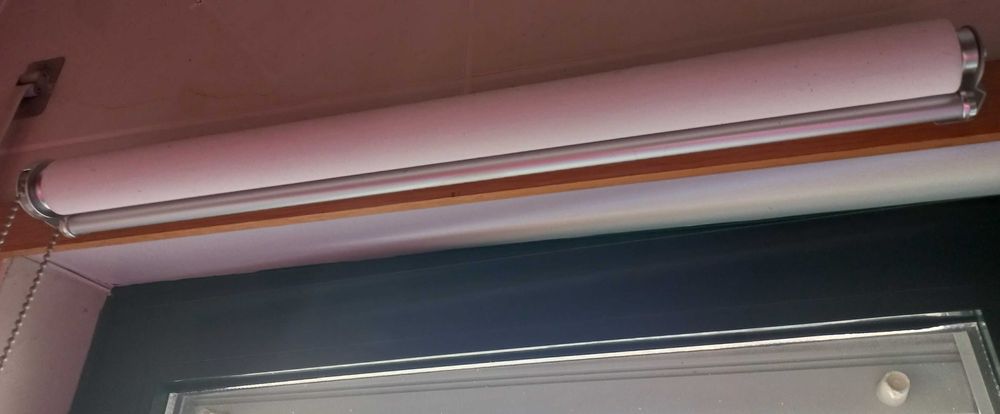 Estore de enrolar para porta