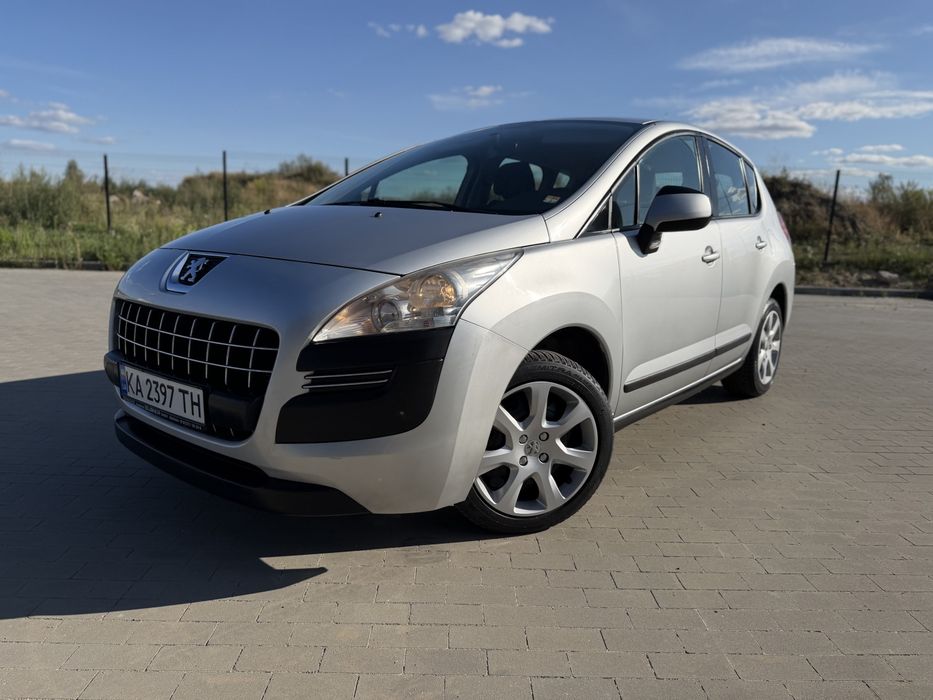 В продажі Peugeot 3008 , 1.6 МРІ бензин , в рідній фарбі, 2012р