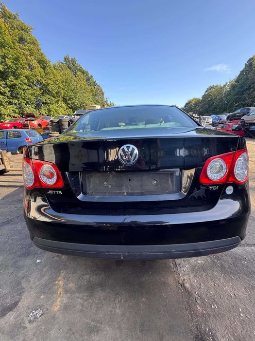 Volkswagen Jetta 2007r. na części ADAX Opolski Auto Złom Koźle
