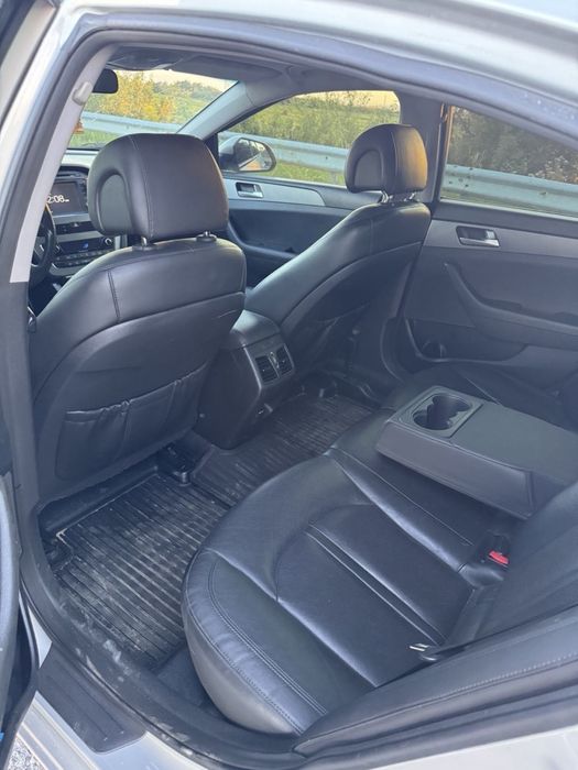 Hyundai Sonata 2014 2 л. газ