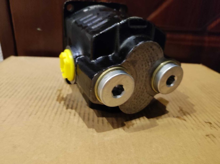 Pompa hydrauliczna żeliwna dwukierunkowa grupa 2