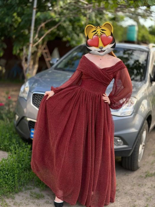 Продам випускну сукню