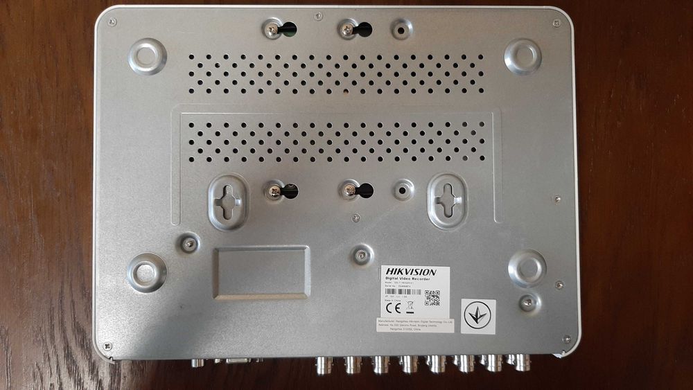 Turbo HD видеорегистратор DS-7116HQHI-K1