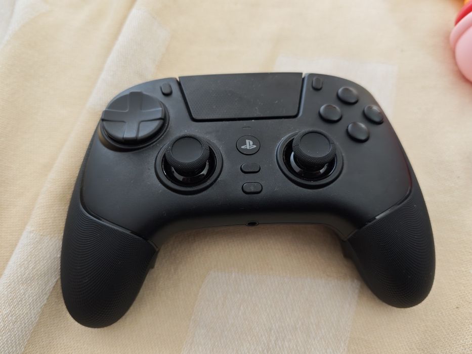 Razer Raiju V3 Pro (Wireless Esports Controller)