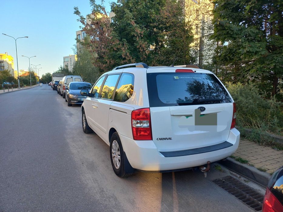 Продам мінівен KIA KARNIVAL 7 місць