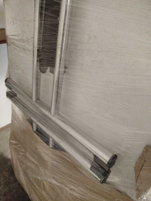 Mesa em madeira multifunções