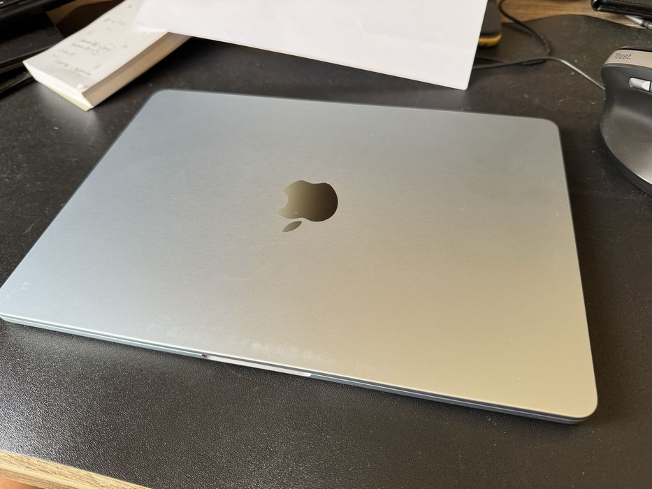MacBook Air M4 Sky Blue 4ciclos