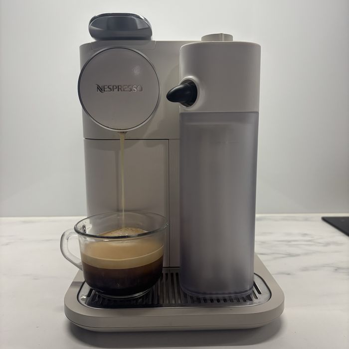 Ekspres na kapsułki DeLonghi Nespresso Gran Lattissima
