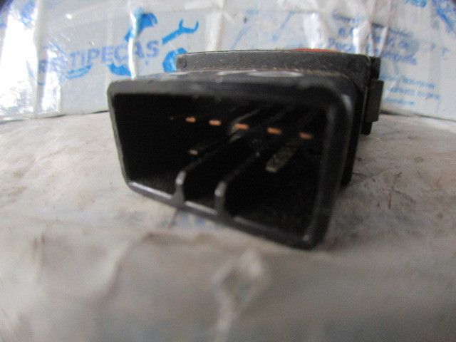 Botão / interruptor 4 piscas HYUNDAI Accent I (X3)