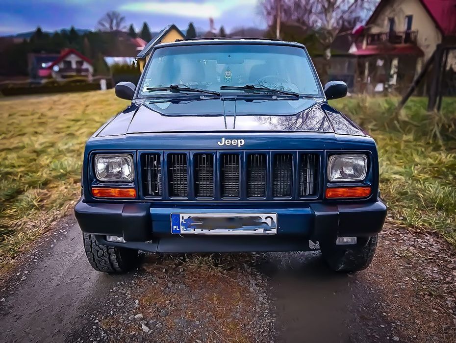 Bardzo ładny Jeep Cherokee XJ