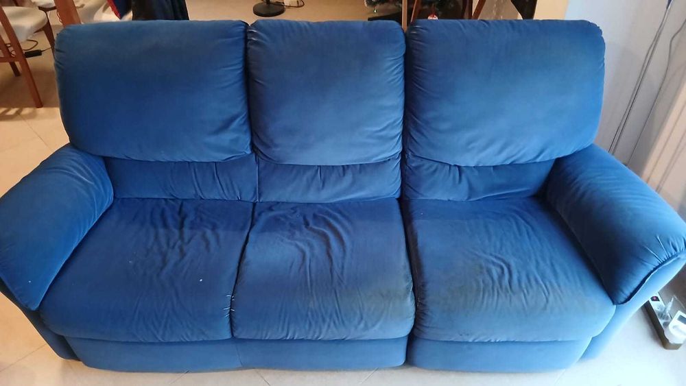 Sofá Divani & Divani azul 3 lugares com 1 Relax para recuperar