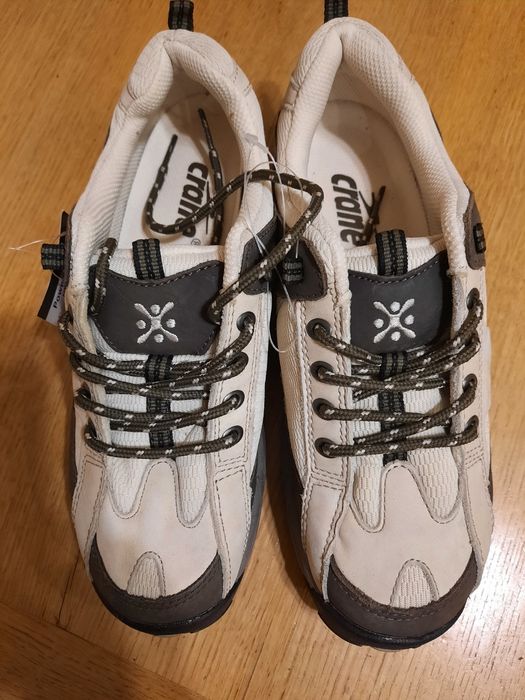 Чоловічі кросівки