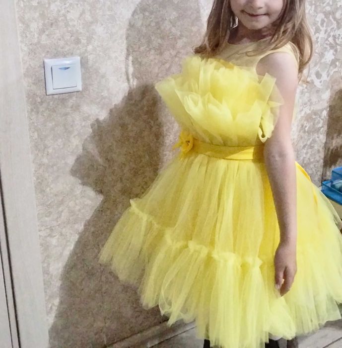 Прокат  плаття ціна 250 грн