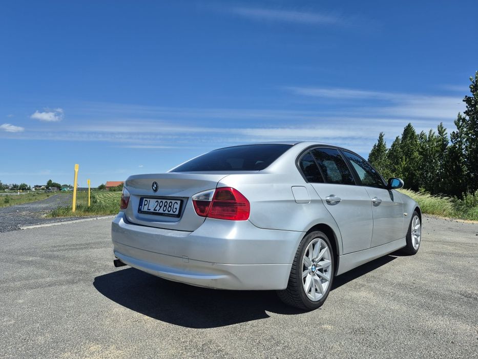 BMW serii 3 E90 Sedan